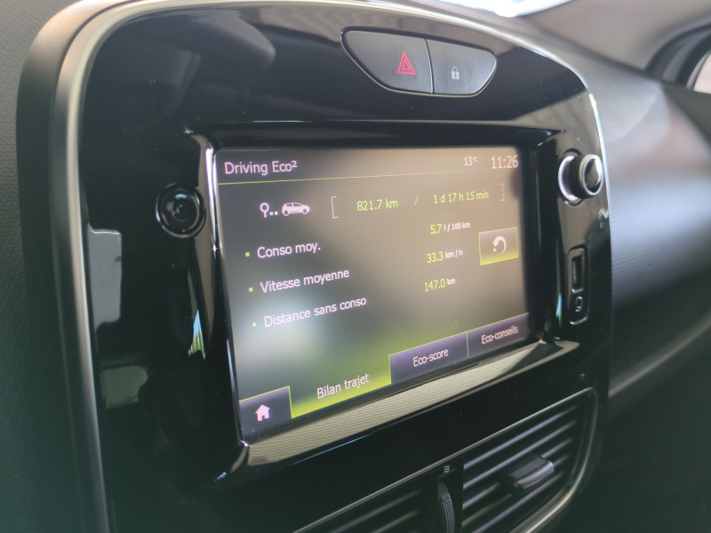Photo 10 de l'offre de RENAULT CLIO IV 1.5 DCI 90CH ENERGY INTENS 5P à 10990€ chez Automobiles 25
