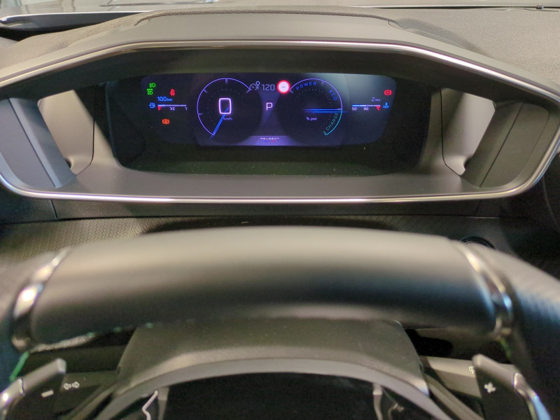 Photo 8 de l'offre de PEUGEOT 2008 1.2 HYBRID 145CH GT E-DCS6 -24% à 27998€ chez Automobiles 25