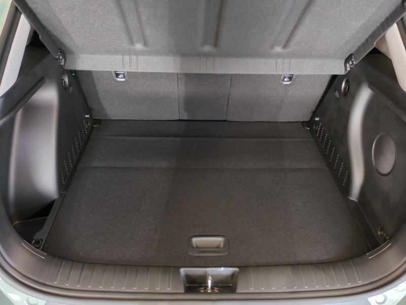 Photo 19 de l'offre de HYUNDAI KONA 1.6 GDI 129CH HYBRID CREATIVE DCT-6 -22% à 29998€ chez Automobiles 25