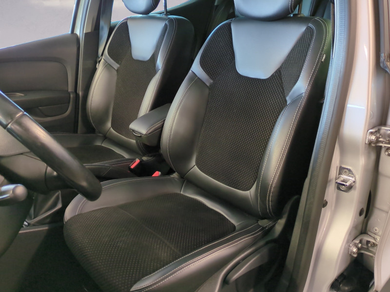 Photo 6 de l'offre de RENAULT CLIO IV 1.5 DCI 90CH ENERGY INTENS 5P à 10990€ chez Automobiles 25