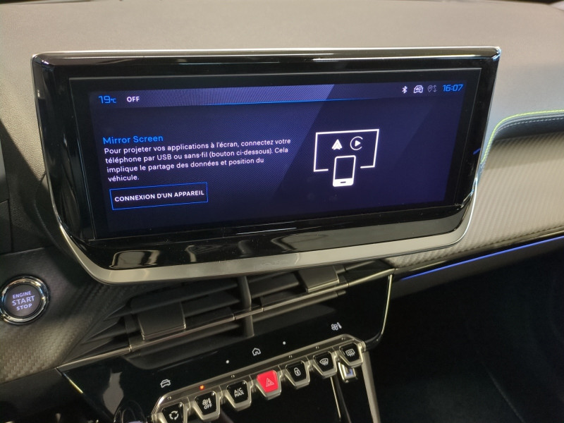 Photo 12 de l'offre de PEUGEOT 2008 1.2 HYBRID 145CH GT E-DCS6 -24% à 27998€ chez Automobiles 25