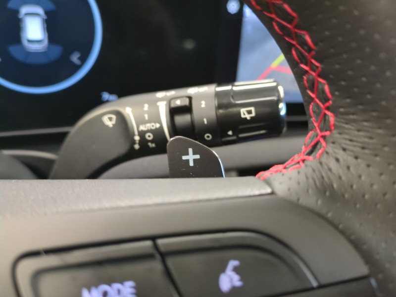 Photo 14 de l'offre de HYUNDAI TUCSON 1.6 T-GDI 215CH HYBRID N LINE CREATIVE -23% à 35998€ chez Automobiles 25