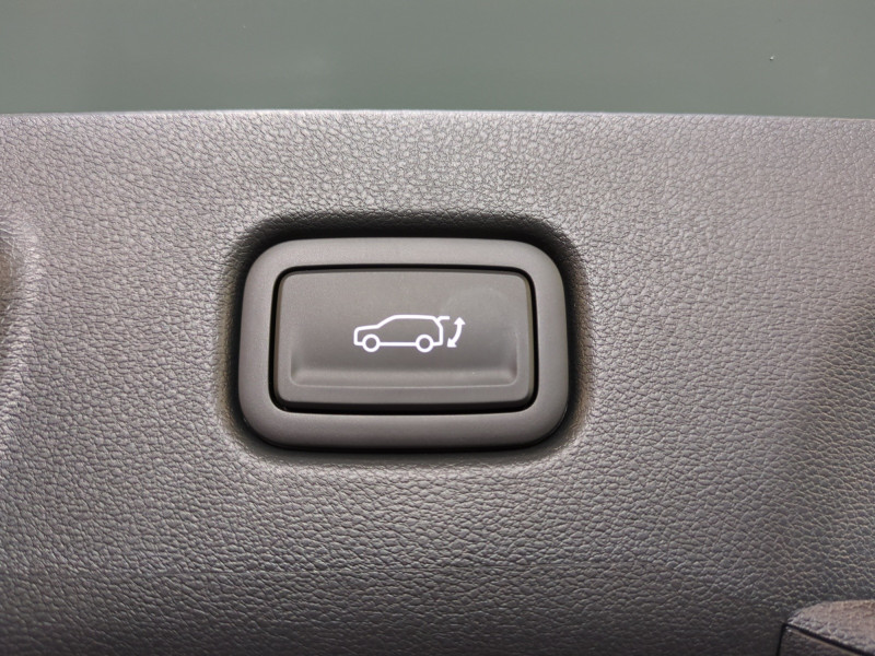 Photo 18 de l'offre de HYUNDAI KONA 1.6 GDI 129CH HYBRID CREATIVE DCT-6 -22% à 29998€ chez Automobiles 25