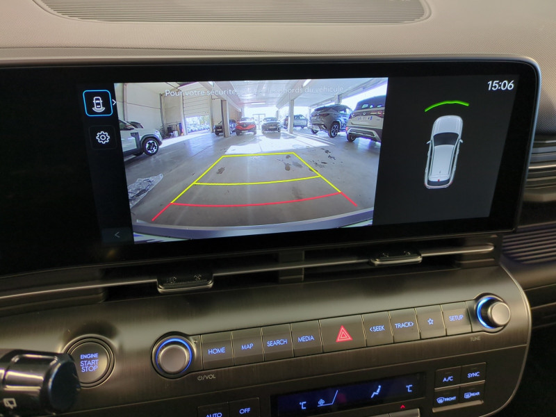 Photo 14 de l'offre de HYUNDAI KONA 1.6 GDI 129CH HYBRID CREATIVE DCT-6 -22% à 29998€ chez Automobiles 25