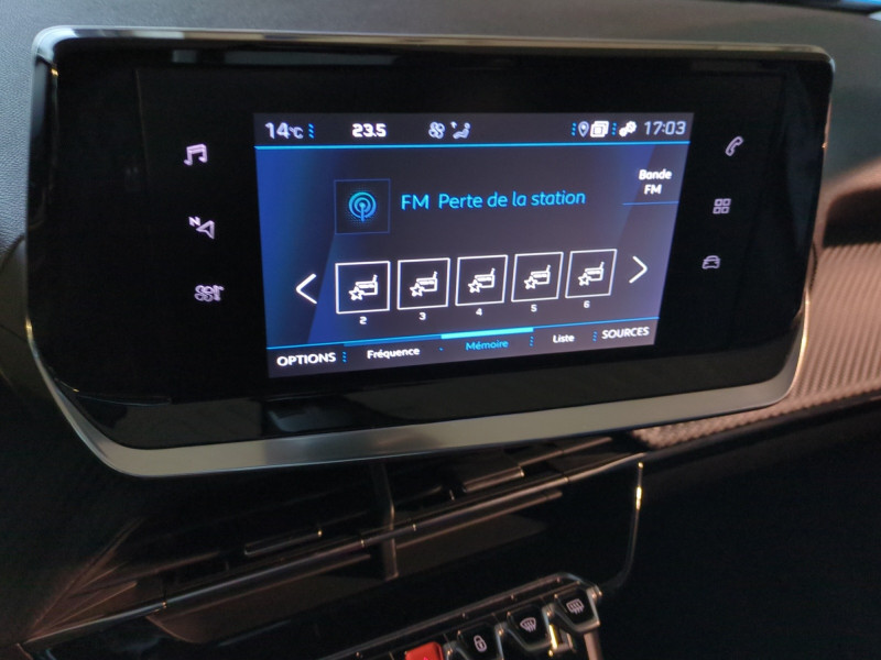 Photo 11 de l'offre de PEUGEOT 2008 1.2 PURETECH 130CH S&S STYLE à 15590€ chez Automobiles 25