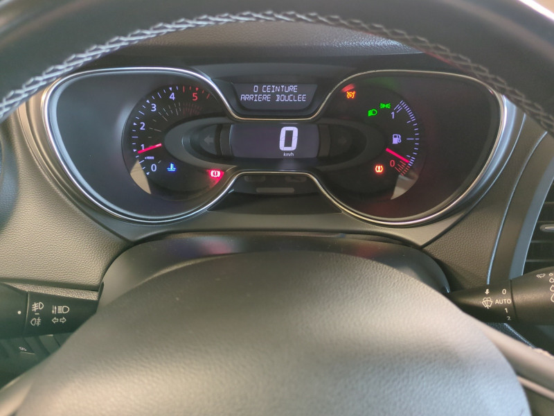 Photo 8 de l'offre de RENAULT CAPTUR 1.5 DCI 110CH ENERGY INTENS à 11490€ chez Automobiles 25