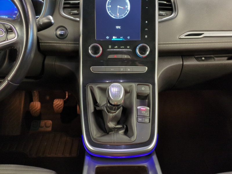 Photo 5 de l'offre de RENAULT SCENIC IV 1.6 DCI 130CH ENERGY INTENS à 11490€ chez Automobiles 25