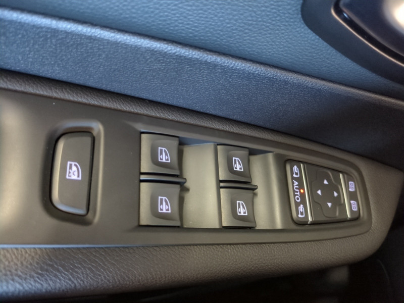 Photo 17 de l'offre de RENAULT CAPTUR 1.5 DCI 110CH ENERGY INTENS à 11490€ chez Automobiles 25