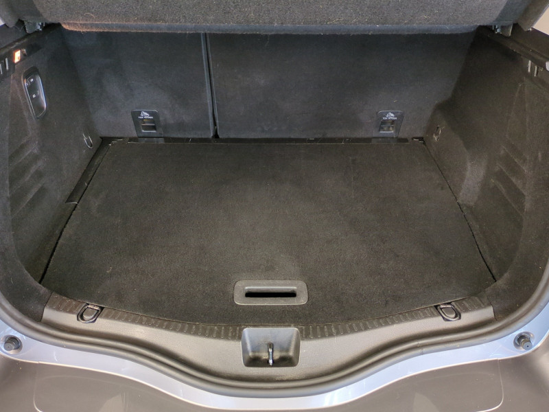 Photo 19 de l'offre de RENAULT SCENIC IV 1.6 DCI 130CH ENERGY INTENS à 11490€ chez Automobiles 25