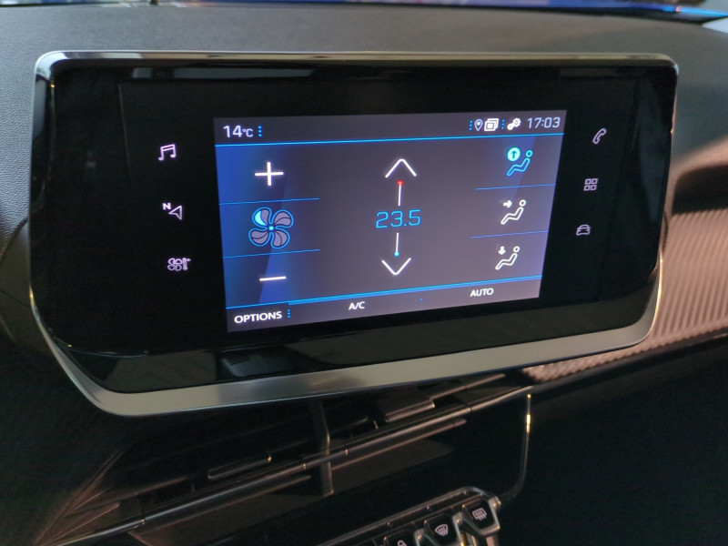 Photo 9 de l'offre de PEUGEOT 2008 1.2 PURETECH 130CH S&S STYLE à 15590€ chez Automobiles 25