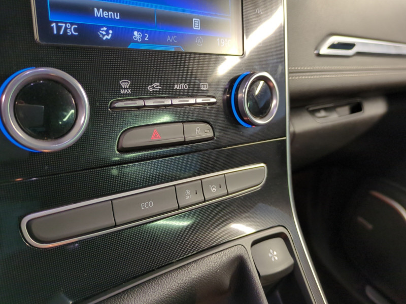 Photo 15 de l'offre de RENAULT SCENIC IV 1.6 DCI 130CH ENERGY INTENS à 11490€ chez Automobiles 25