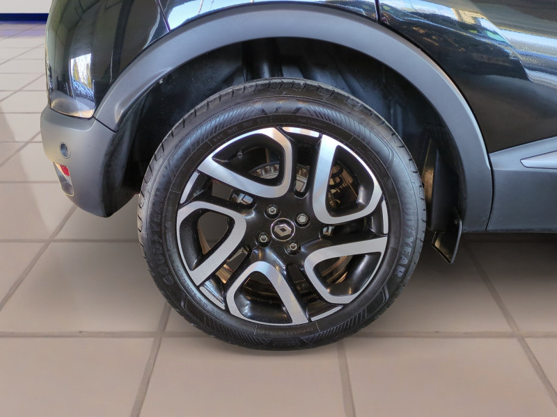 Photo 20 de l'offre de RENAULT CAPTUR 1.5 DCI 110CH ENERGY INTENS à 11490€ chez Automobiles 25