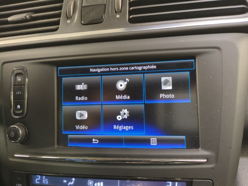 Photo 12 de l'offre de RENAULT KADJAR 1.2 TCE 130CH ENERGY INTENS à 12990€ chez Automobiles 25