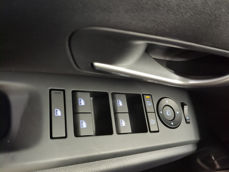 Photo 16 de l'offre de HYUNDAI TUCSON 1.6 T-GDI 215CH HYBRID CREATIVE -22% à 32998€ chez Automobiles 25