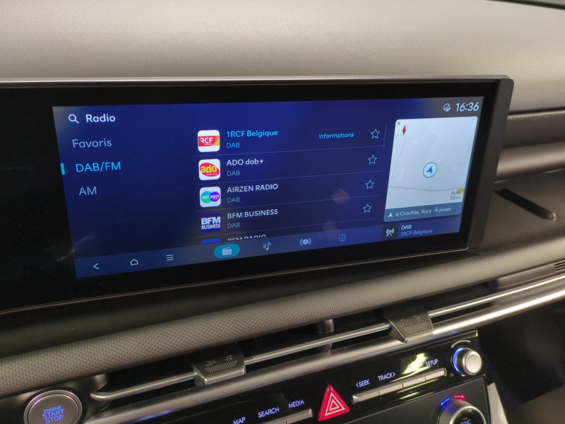 Photo 10 de l'offre de HYUNDAI TUCSON 1.6 T-GDI 215CH HYBRID CREATIVE -22% à 32998€ chez Automobiles 25