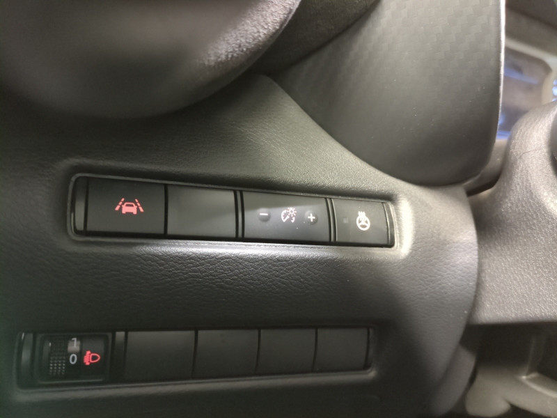 Photo 17 de l'offre de NISSAN JUKE 1.6 HYBRID 143CH N-DESIGN 2023 à 22990€ chez Automobiles 25