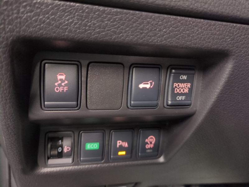 Photo 16 de l'offre de NISSAN X-TRAIL 1.6 DCI 130CH N-CONNECTA XTRONIC à 15990€ chez Automobiles 25