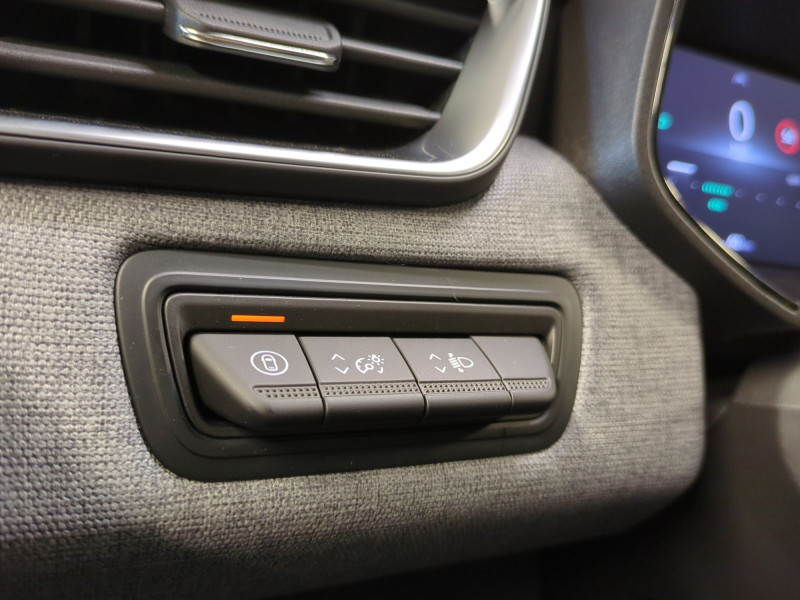 Photo 18 de l'offre de RENAULT CLIO V 1.5 DCI 100CH EVOLUTION - 22% à 19998€ chez Automobiles 25