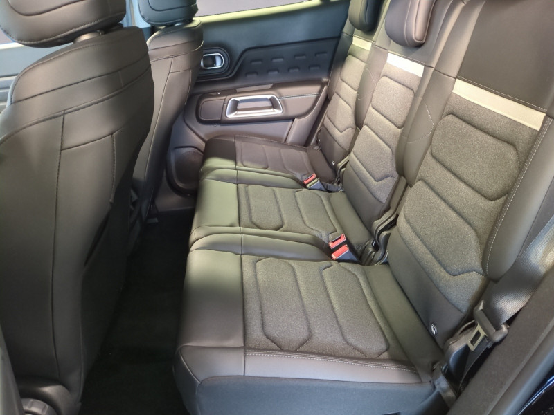 Photo 7 de l'offre de CITROEN C5 AIRCROSS 1.2 HYBRIDE 145CH MAX BOITE AUTOMATIQUE -31% à 28999€ chez Automobiles 25