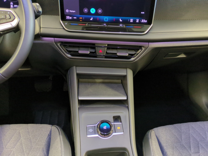 Photo 5 de l'offre de VOLKSWAGEN TIGUAN 1.5 TSI 150CH LIFE PLUS DSG7 à 33490€ chez Automobiles 25