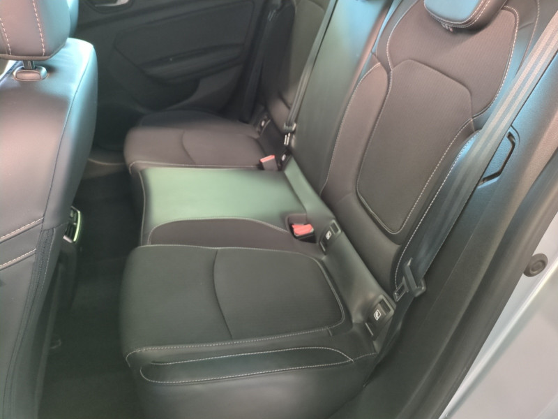 Photo 7 de l'offre de RENAULT MEGANE IV 1.5 BLUE DCI 115CH INTENS à 15990€ chez Automobiles 25