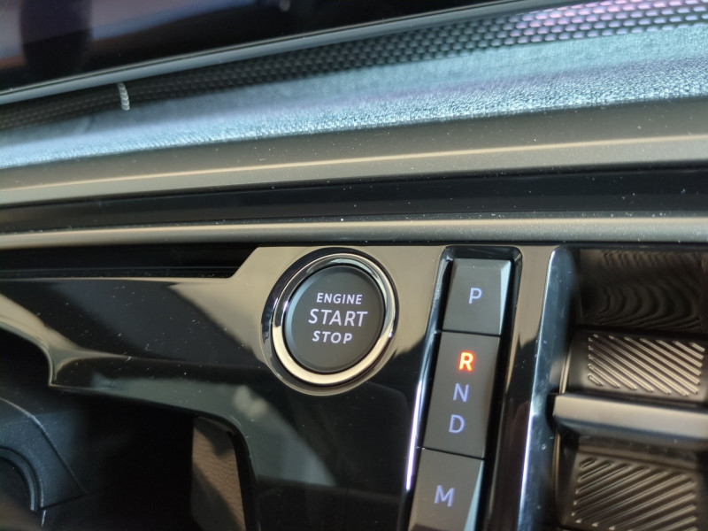 Photo 16 de l'offre de PEUGEOT 3008 1.2 HYBRID 145CH GT E-DCS6 -29% à 32998€ chez Automobiles 25