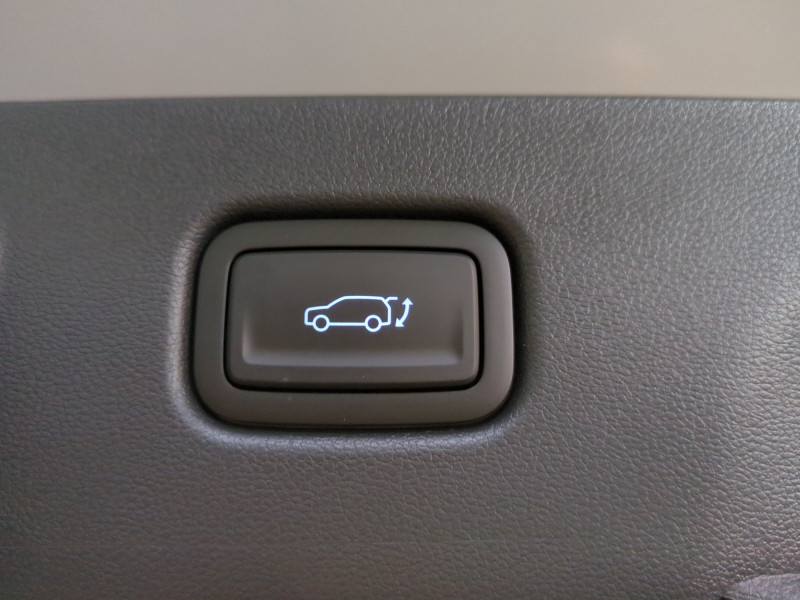 Photo 18 de l'offre de HYUNDAI KONA 1.6 GDI 129CH HYBRID CREATIVE DCT-6 -23% à 29998€ chez Automobiles 25