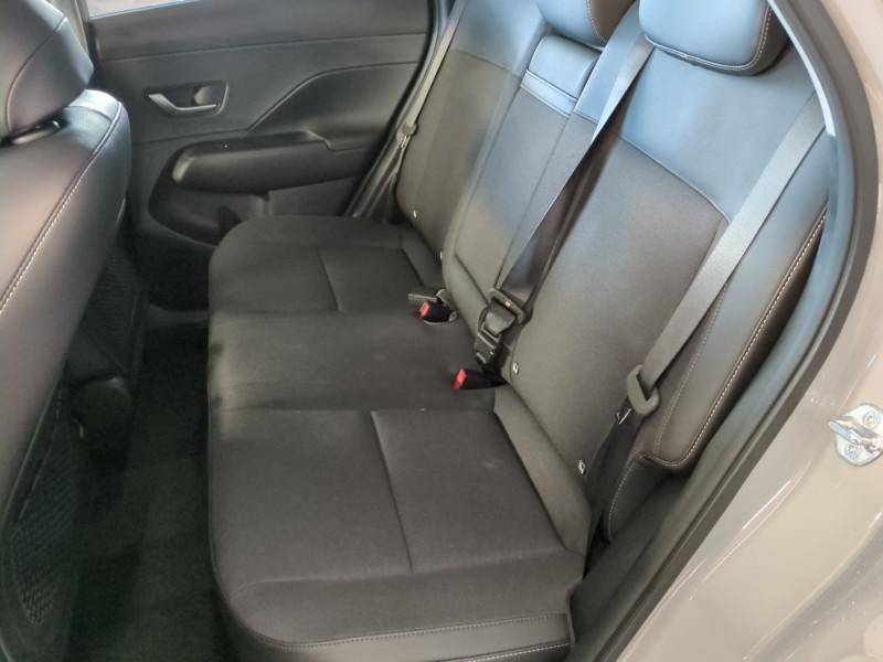 Photo 7 de l'offre de HYUNDAI KONA 1.6 GDI 129CH HYBRID CREATIVE DCT-6 -23% à 29998€ chez Automobiles 25