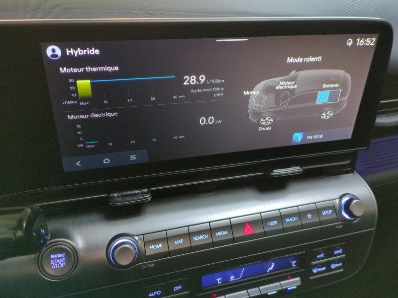 Photo 11 de l'offre de HYUNDAI KONA 1.6 GDI 129CH HYBRID CREATIVE DCT-6 -23% à 29998€ chez Automobiles 25