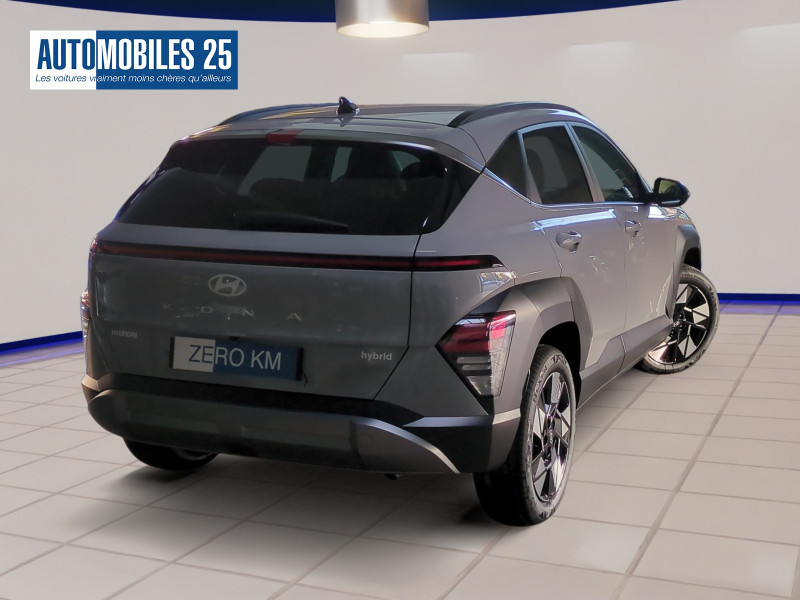 Photo 2 de l'offre de HYUNDAI KONA 1.6 GDI 129CH HYBRID CREATIVE DCT-6 -23% à 29998€ chez Automobiles 25