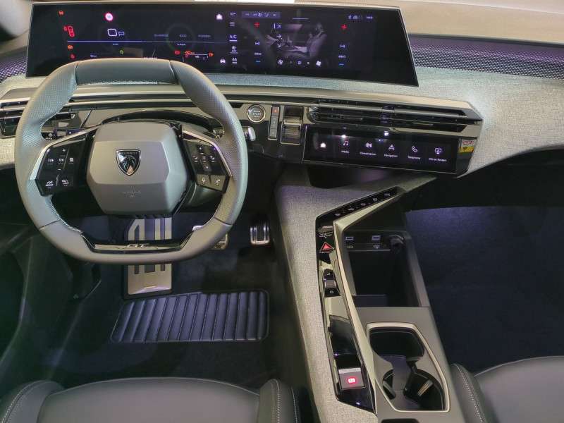 Photo 3 de l'offre de PEUGEOT 3008 1.2 HYBRID 145CH GT E-DCS6 -29% à 32998€ chez Automobiles 25