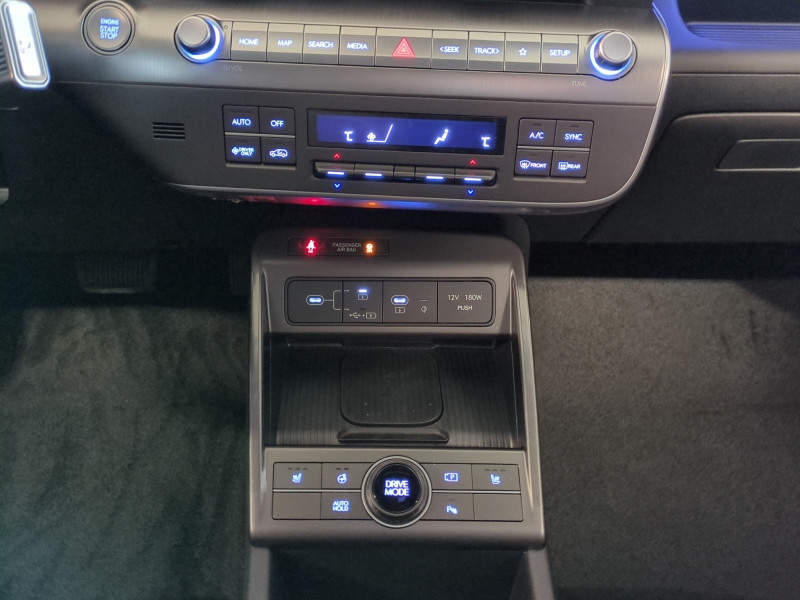 Photo 5 de l'offre de HYUNDAI KONA 1.6 GDI 129CH HYBRID CREATIVE DCT-6 -23% à 29998€ chez Automobiles 25