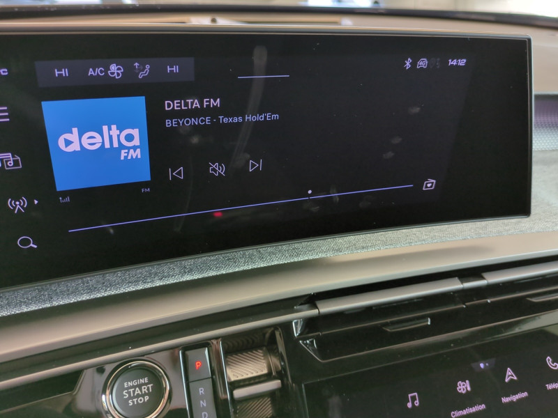 Photo 10 de l'offre de PEUGEOT 3008 1.2 HYBRID 145CH GT E-DCS6 -29% à 32998€ chez Automobiles 25