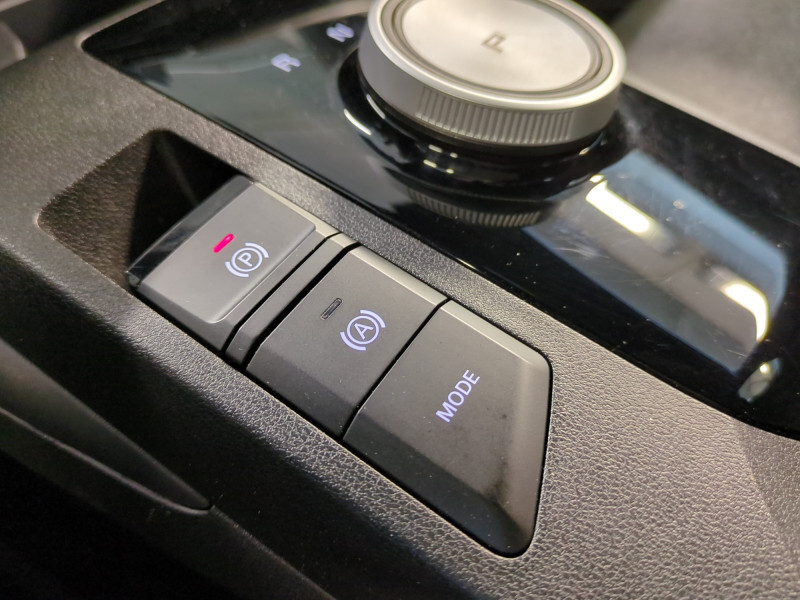 Photo 16 de l'offre de MG MOTOR MG3 HYBRID+ 195CH COMFORT à 17490€ chez Automobiles 25