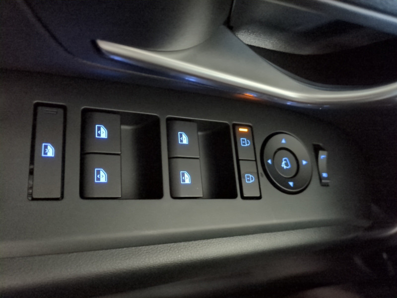 Photo 18 de l'offre de HYUNDAI TUCSON 1.6 T-GDI 215CH HYBRID CREATIVE -22% à 32998€ chez Automobiles 25