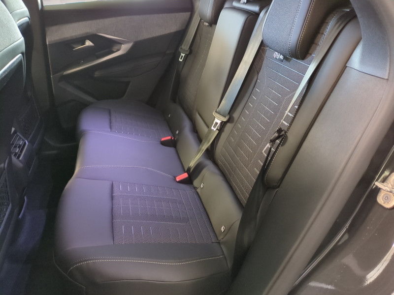 Photo 7 de l'offre de PEUGEOT 3008 1.2 HYBRID 145CH GT E-DCS6 -29% à 32998€ chez Automobiles 25