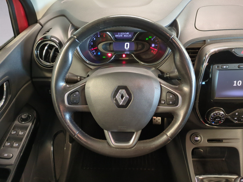 Photo 4 de l'offre de RENAULT CAPTUR 1.5 DCI 110CH STOP&START ENERGY BUSINESS ECO² EURO6 2015 à 11990€ chez Automobiles 25