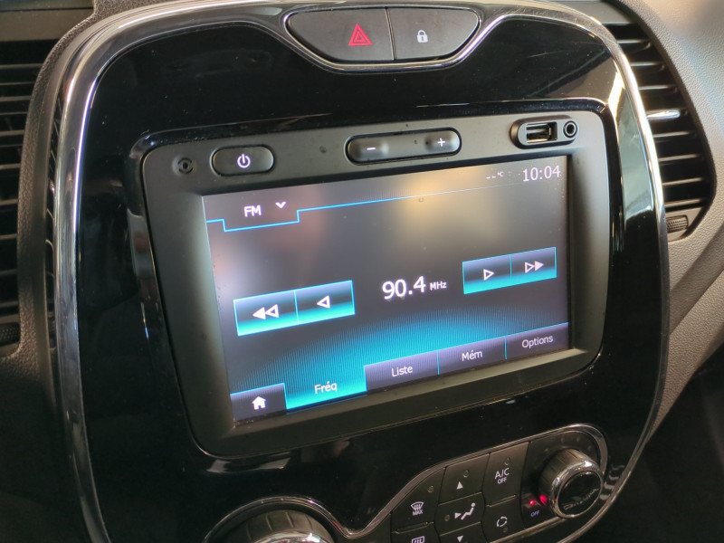 Photo 9 de l'offre de RENAULT CAPTUR 1.5 DCI 110CH STOP&START ENERGY BUSINESS ECO² EURO6 2015 à 11990€ chez Automobiles 25