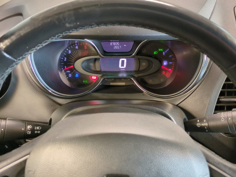 Photo 7 de l'offre de RENAULT CAPTUR 1.5 DCI 110CH STOP&START ENERGY BUSINESS ECO² EURO6 2015 à 11990€ chez Automobiles 25