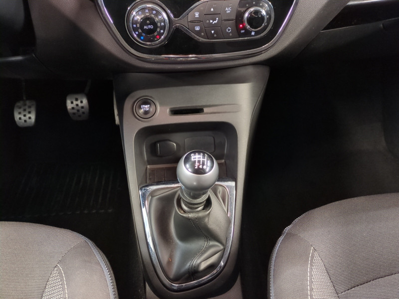 Photo 8 de l'offre de RENAULT CAPTUR 1.5 DCI 110CH STOP&START ENERGY BUSINESS ECO² EURO6 2015 à 11990€ chez Automobiles 25