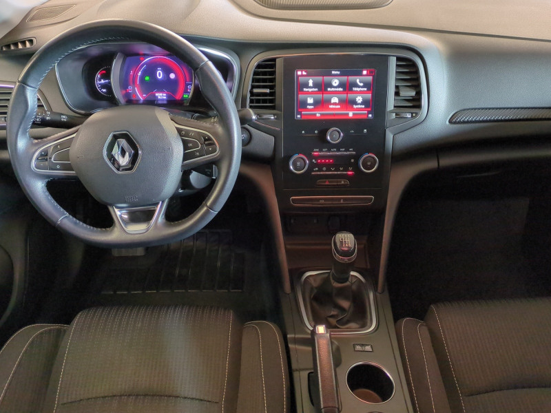 Photo 3 de l'offre de RENAULT MEGANE IV ESTATE 1.3 TCE 115CH FAP BUSINESS à 12490€ chez Automobiles 25