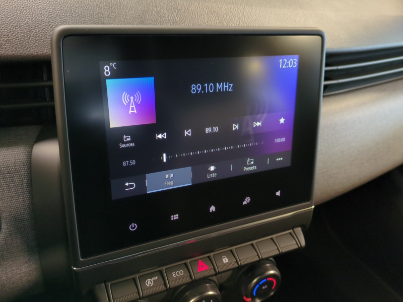 Photo 10 de l'offre de RENAULT CLIO V 1.5 DCI 100CH EVOLUTION - 22% à 19998€ chez Automobiles 25