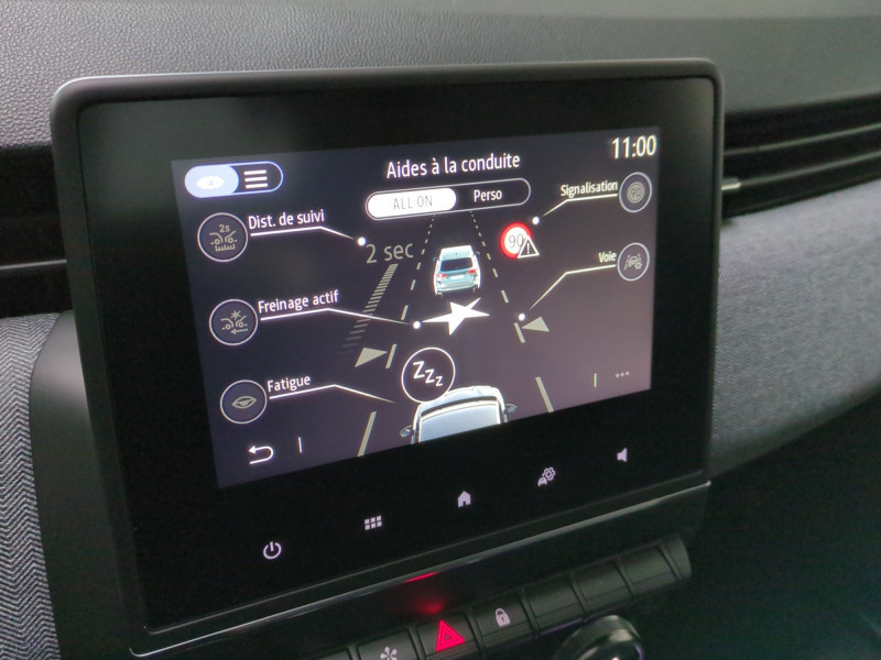 Photo 14 de l'offre de RENAULT CLIO V 1.0 TCE 90CH EVOLUTION - 24% à 19298€ chez Automobiles 25