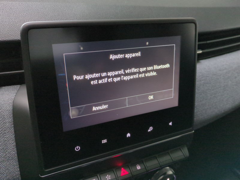 Photo 12 de l'offre de RENAULT CLIO V 1.0 TCE 90CH EVOLUTION - 24% à 19298€ chez Automobiles 25