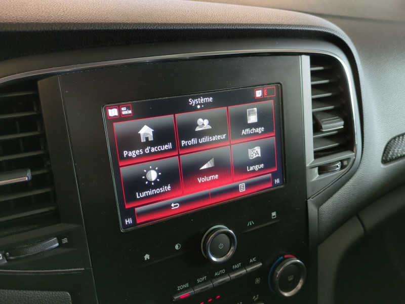 Photo 15 de l'offre de RENAULT MEGANE IV ESTATE 1.3 TCE 115CH FAP BUSINESS à 12490€ chez Automobiles 25