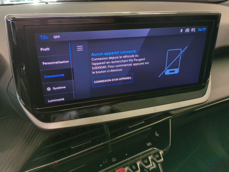 Photo 12 de l'offre de PEUGEOT 2008 1.2 HYBRID 145CH ALLURE E-DCS6 -29% à 24998€ chez Automobiles 25