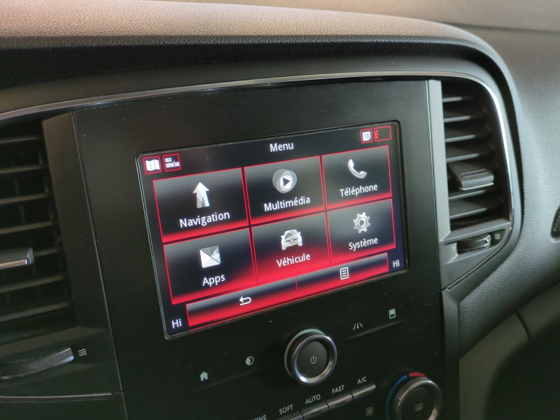 Photo 9 de l'offre de RENAULT MEGANE IV ESTATE 1.3 TCE 115CH FAP BUSINESS à 12490€ chez Automobiles 25