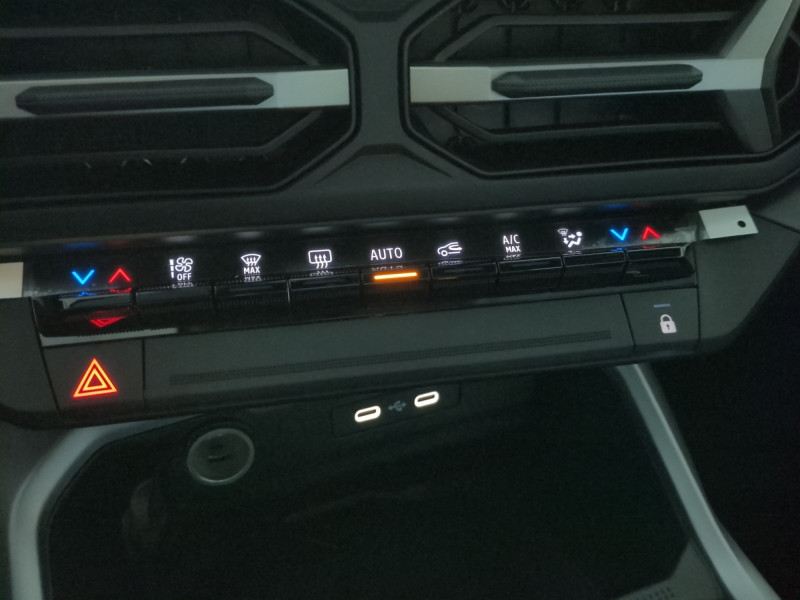 Photo 14 de l'offre de DACIA BIGSTER 1.8 HYBRID 155CH EXTREME à 33498€ chez Automobiles 25