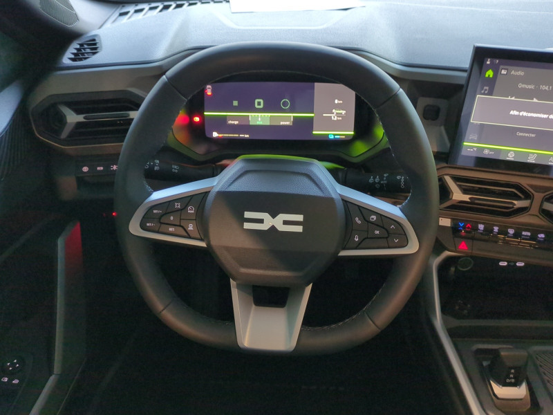 Photo 4 de l'offre de DACIA BIGSTER 1.8 HYBRID 155CH EXTREME à 32998€ chez Automobiles 25