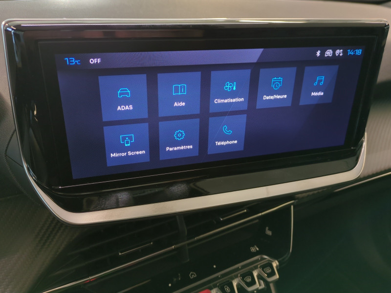 Photo 13 de l'offre de PEUGEOT 2008 1.2 HYBRID 145CH ALLURE E-DCS6 -29% à 24998€ chez Automobiles 25
